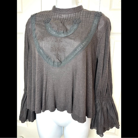FREE PEOPLE Femme Fatale Blouse Embroidered Black Swing Bell Sleeves Scalloped - Picture 2 of 13